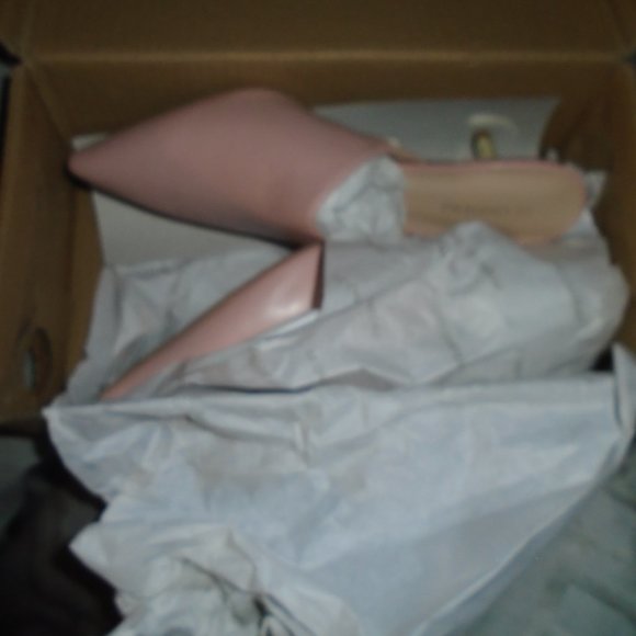 NIB LE CHATEAU POINTY TOE MULE SALMON 2.5" heel - Picture 4 of 5